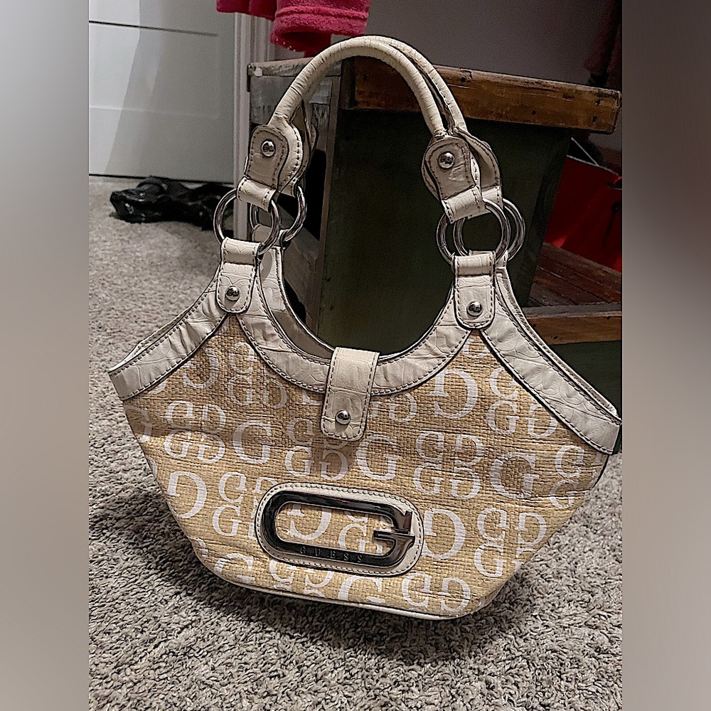 Vintage Guess Straw and Patent Leather Bag